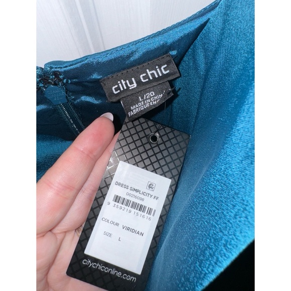 Teal/emerald satin dress - Picture 3 of 4